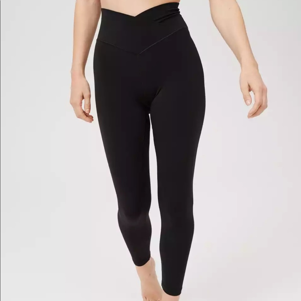 NWOT Aerie Crossover Leggings in Black *medium short*